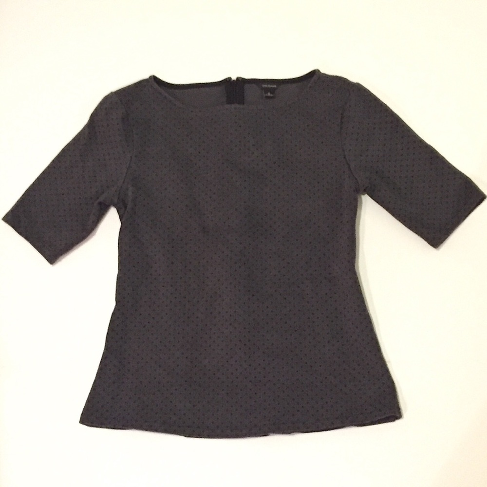EUC Ann Taylor Fitted Polka Dotted Boat Neck Shirt